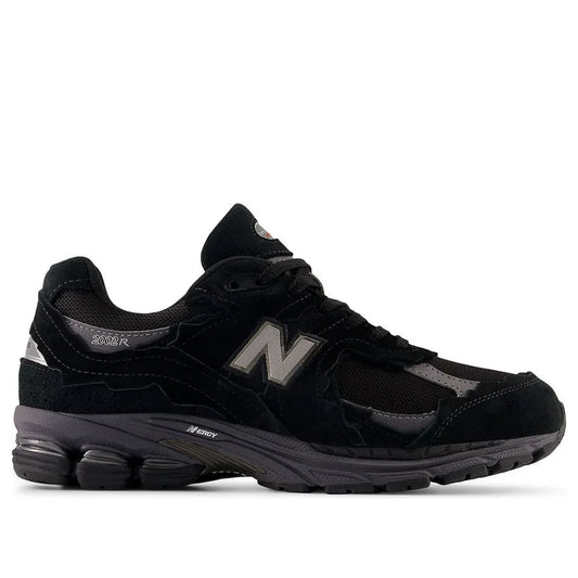 New Balance 2002R GORE-Tex (Black/Magnet)