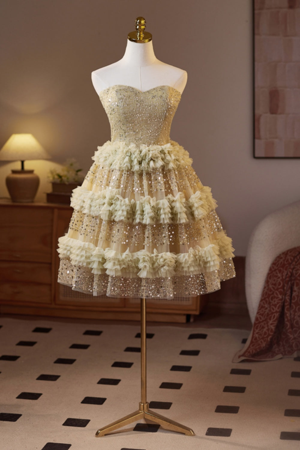 Golden Sweetheart Sequin Ruffle A-line Homecoming Dress