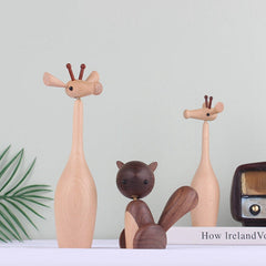 Stylish Rustic Giraffe Figure - Perfect Addition to Your Home Decor